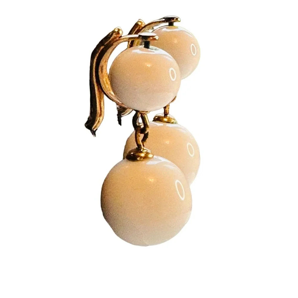 Napier - Vintage Clip Earrings, Gold Plated with Milk Glass Beads - Picture 5 of 5